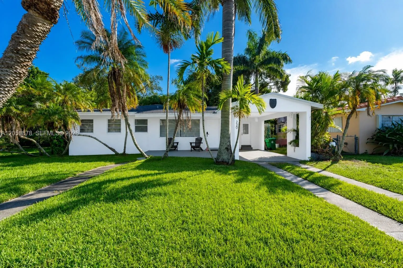 En Venta 230 NE 2nd Place, Dania Beach, FL 33004, Dania Beach, FL 33004