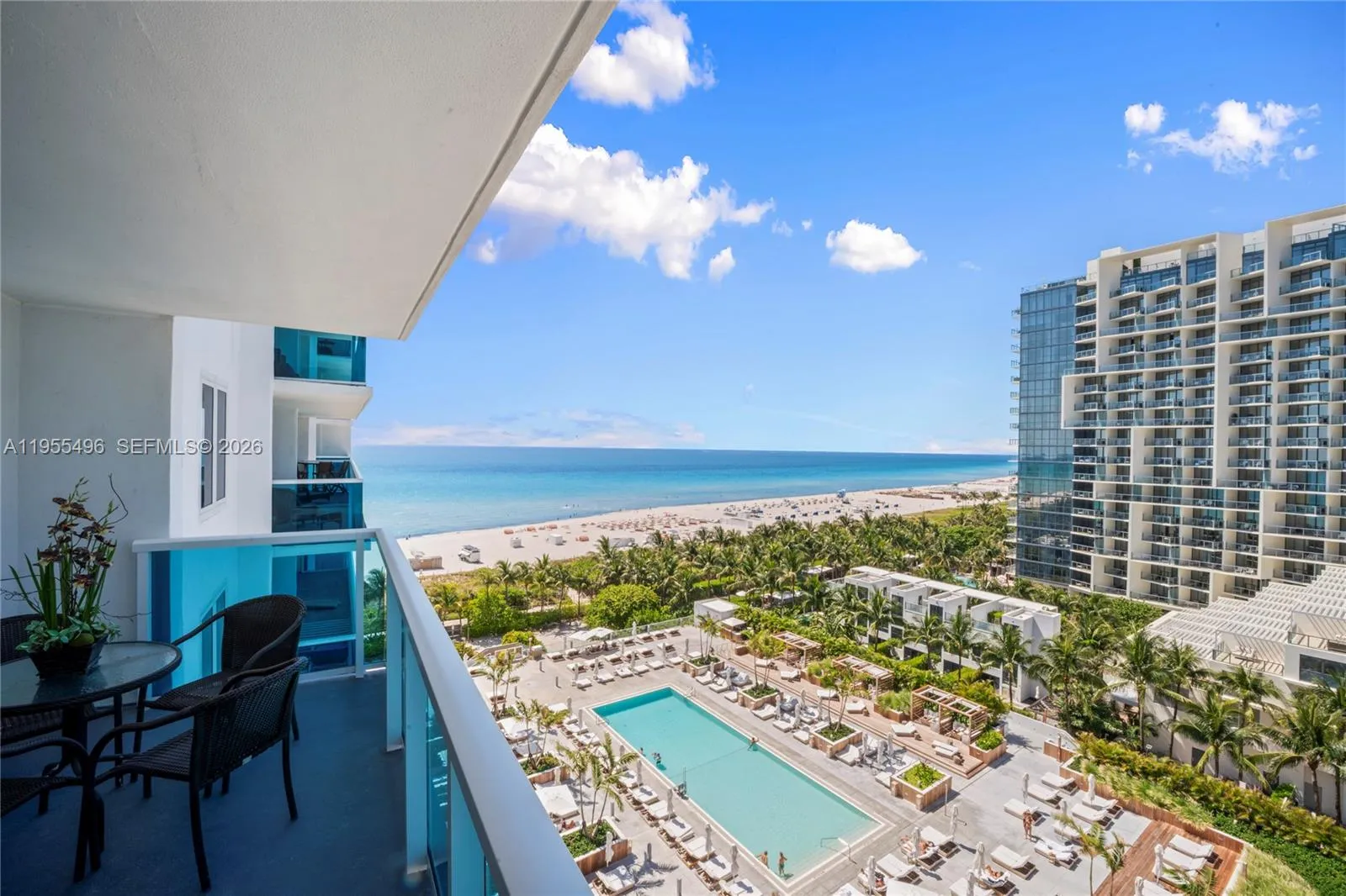 Foto de propiedad en 2301 Collins Avenue 1006, Miami Beach, FL 33139 Miami Beach con MLS# 