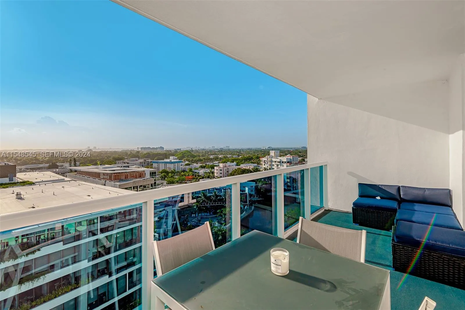 Foto de propiedad en 2301 Collins Avenue 1230, Miami Beach, FL 33139 Miami Beach con MLS# 
