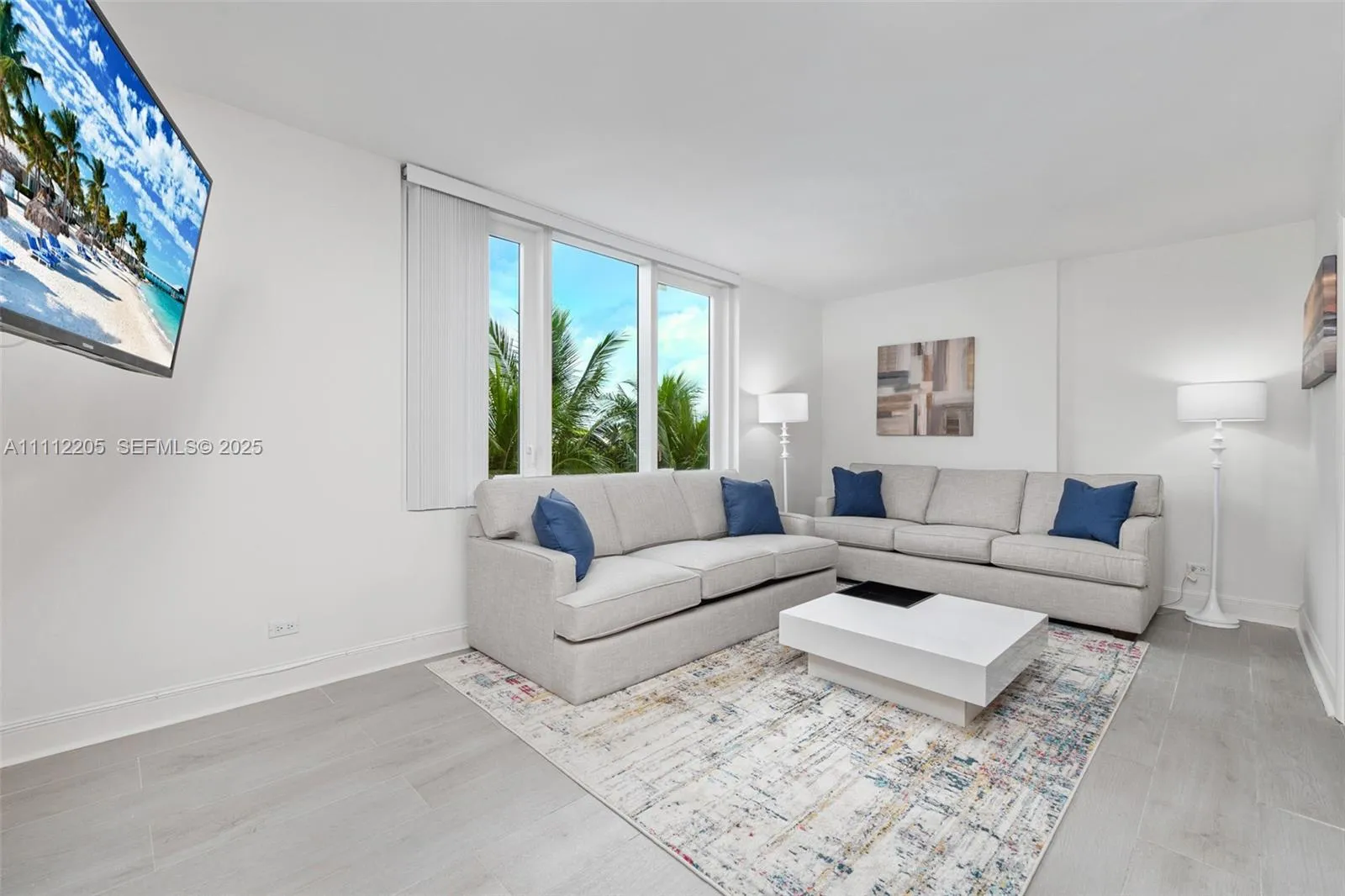 Foto de propiedad en 2301 Collins Avenue 328, Miami Beach, FL 33139 Miami Beach con MLS# 