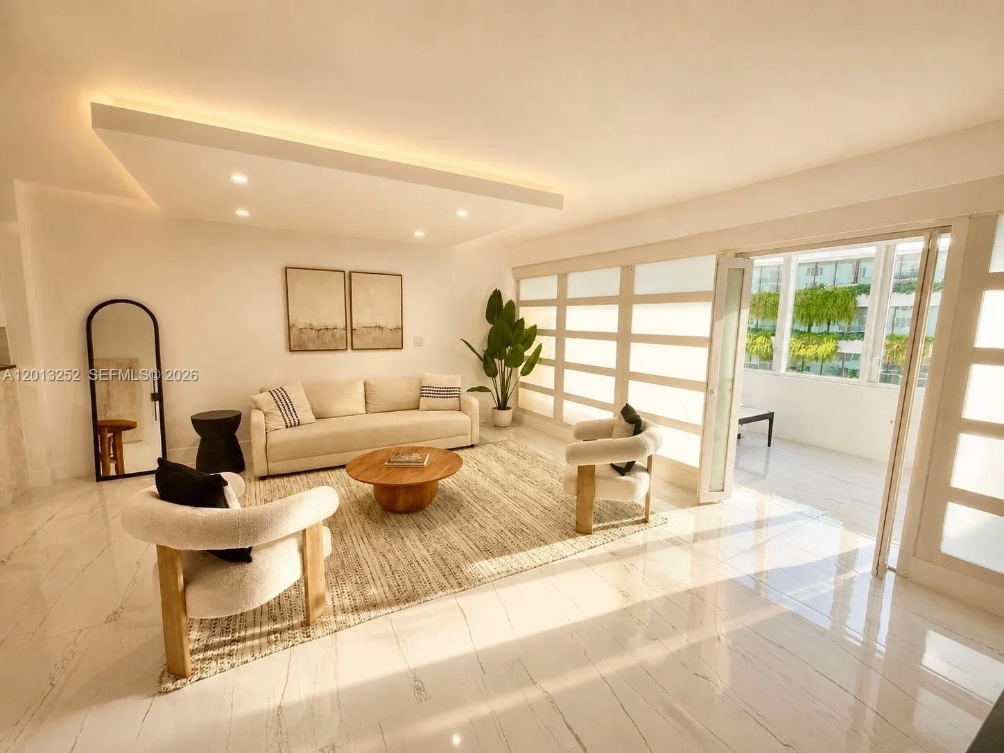 Foto de propiedad en 2301 Collins Avenue 628, Miami Beach, FL 33139 Miami Beach con MLS# 