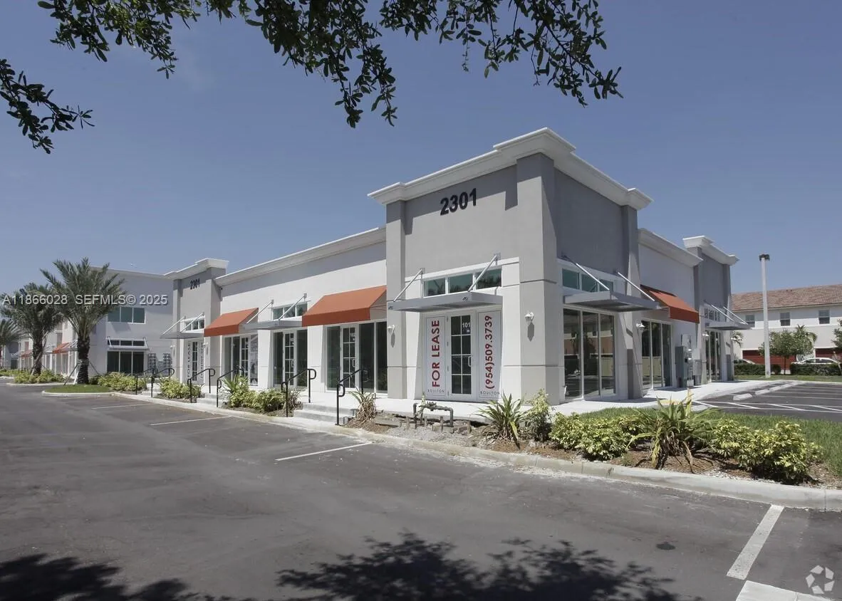 Foto de propiedad en 2301 Palm Avenue 102, Miramar, FL 33025 Miramar con MLS# 