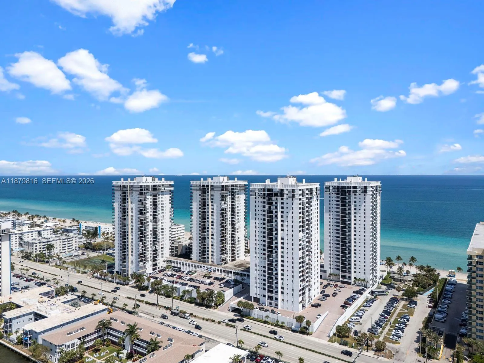 Foto de propiedad en 2301 S Ocean Drive 307, Hollywood, FL 33019 Hollywood con MLS# 