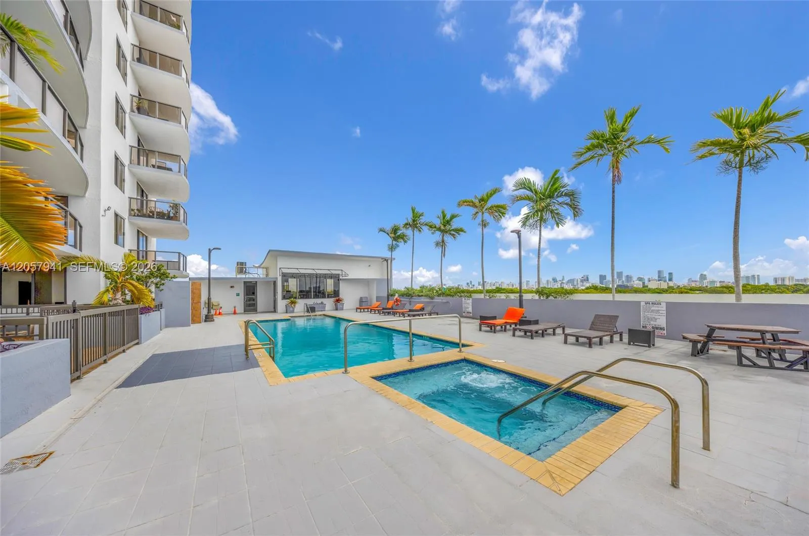 Foto de propiedad en 2301 SW 27th Avenue 1102, Miami, FL 33145 Miami con MLS#