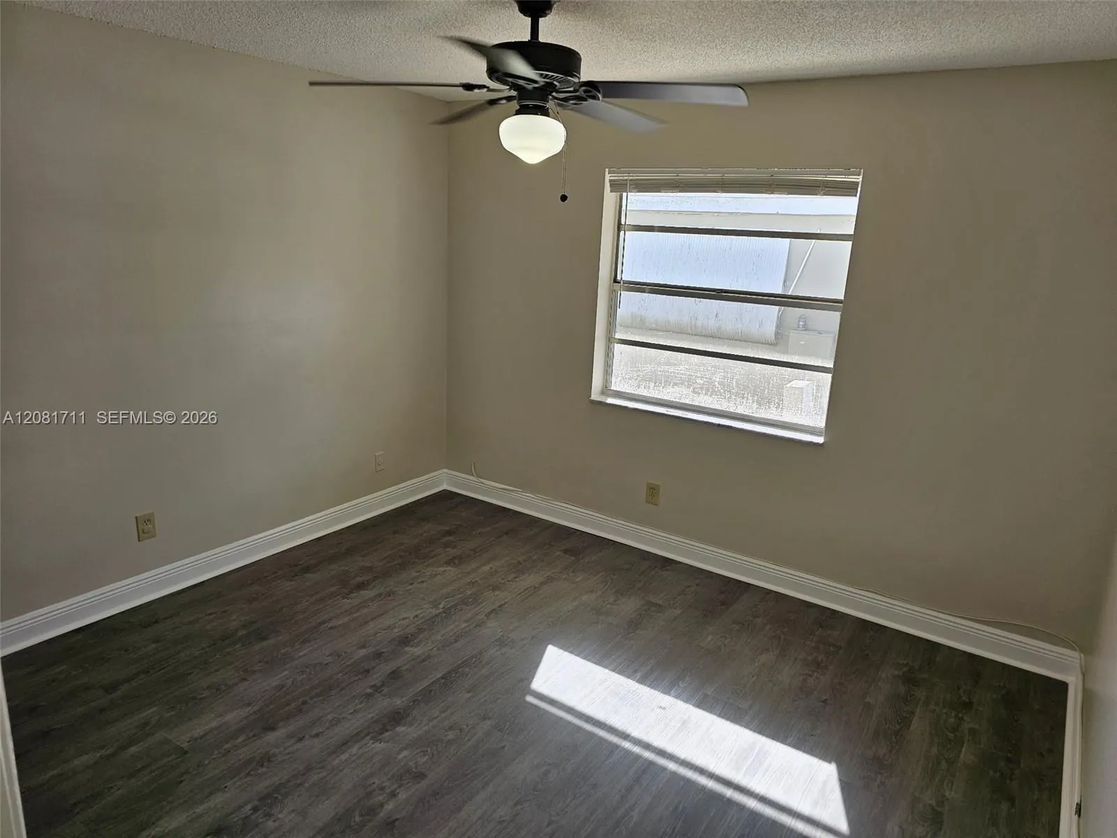 Foto de propiedad en 2302 Johnson Street 3, Hollywood, FL 33020 Hollywood con MLS# 