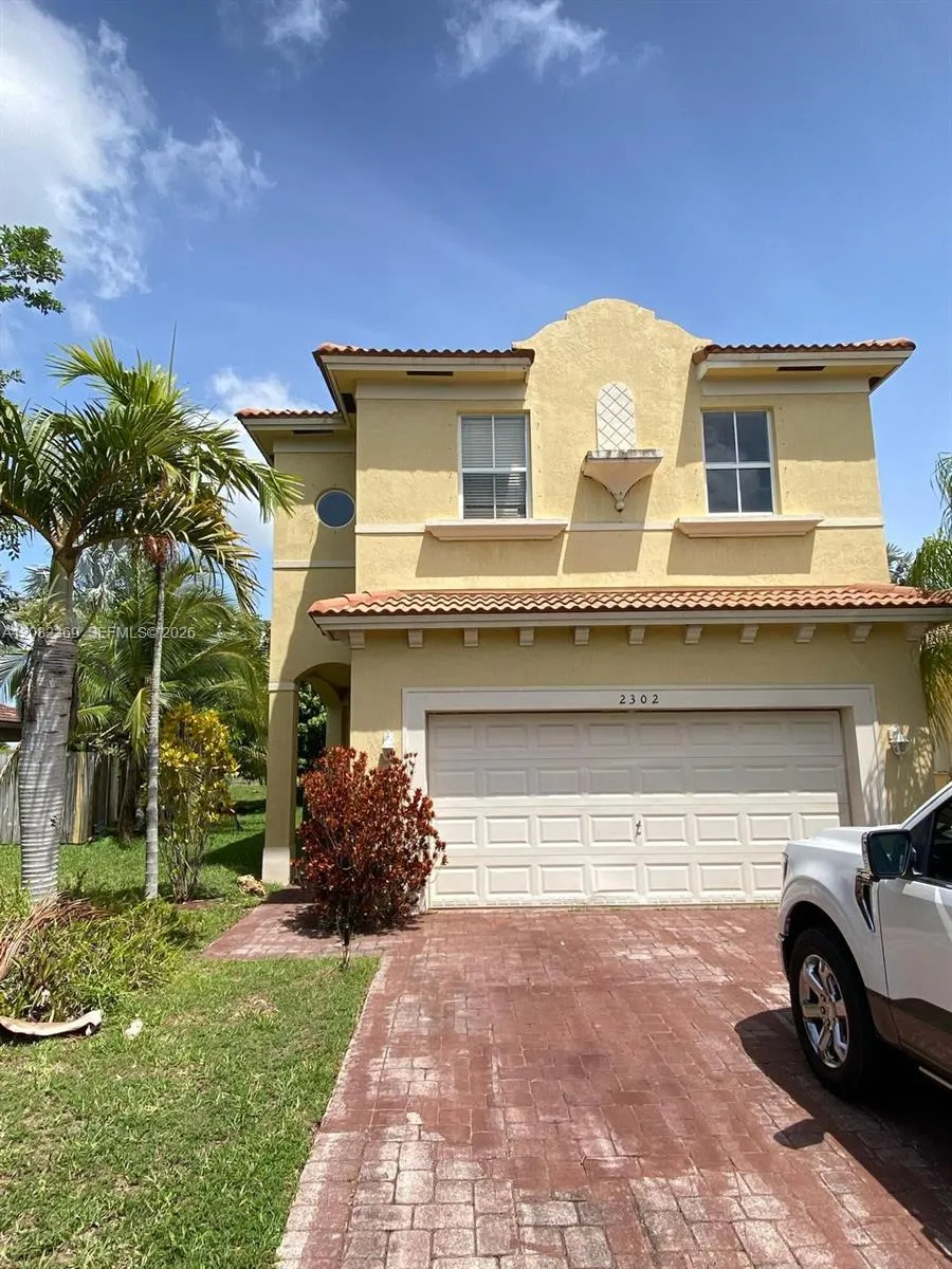 En Renta 2302 NE 37th Terrace 2302, Homestead, FL 33033, Homestead, FL 33033