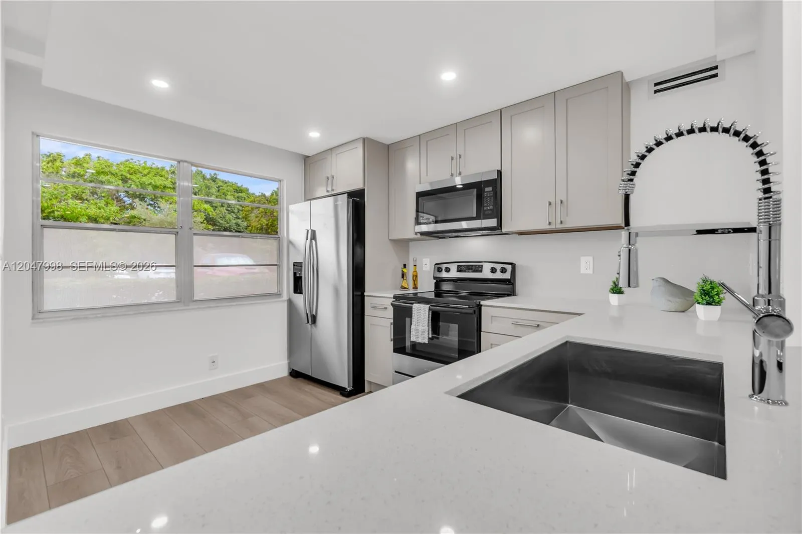 Foto de propiedad en 2305 Lucaya Lane H1, Coconut Creek, FL 33066 Coconut Creek con MLS# 