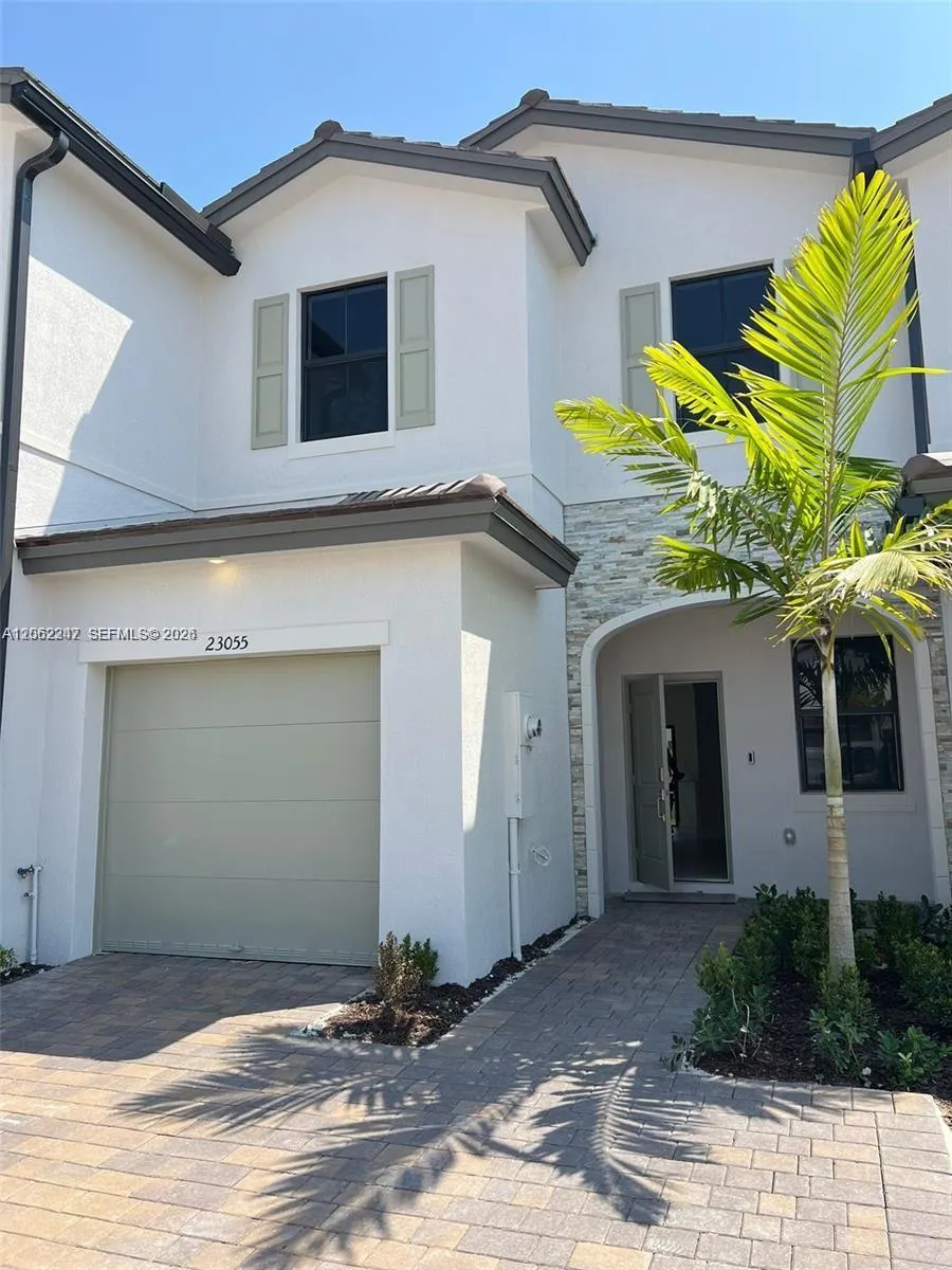 En Renta 23055 SW 129th Court, Miami, FL 33170, Miami, FL 33170