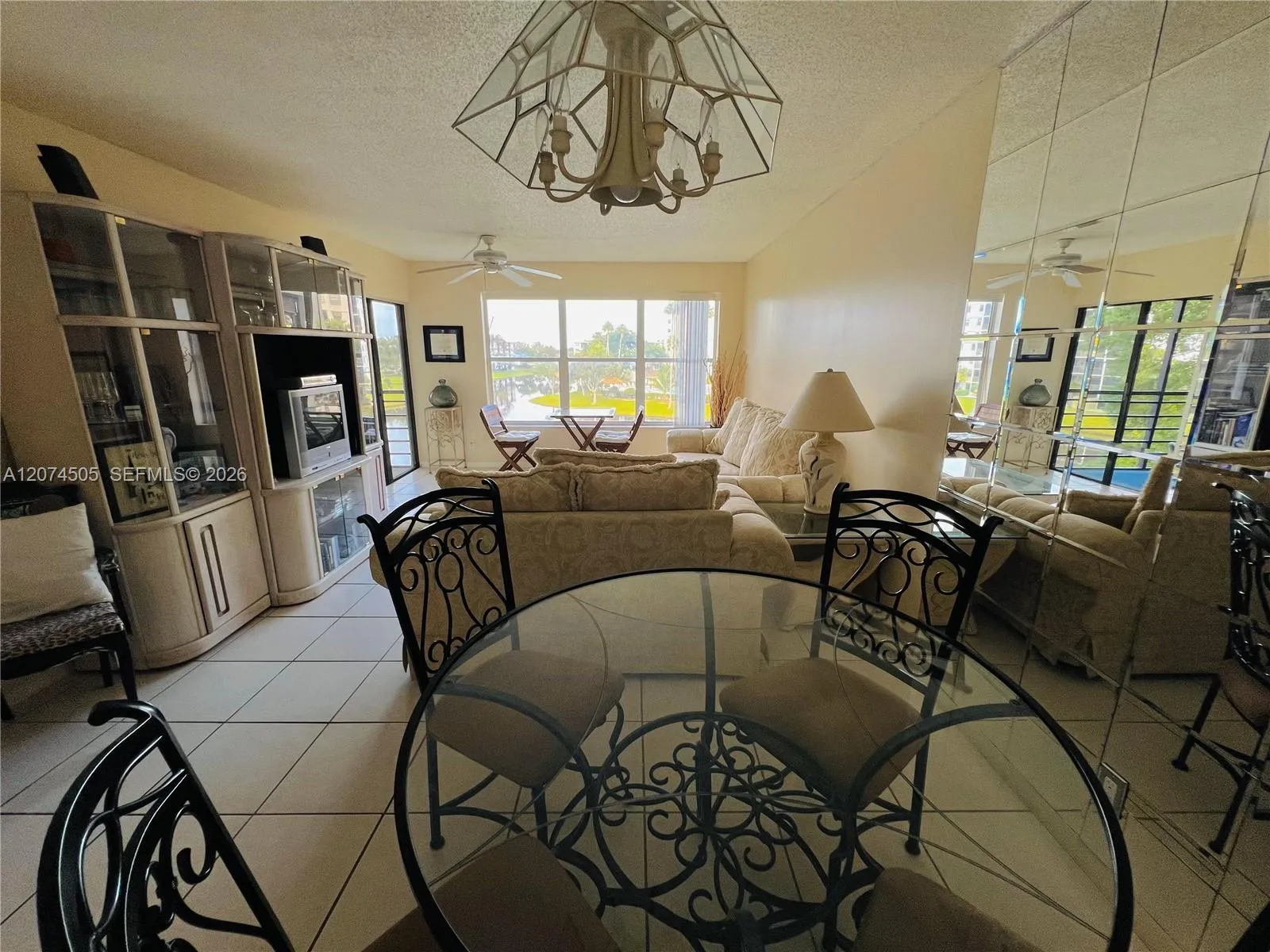 Foto de propiedad en 2309 S Cypress Bend Drive 414C, Pompano Beach, FL 33069 Pompano Beach con MLS# 