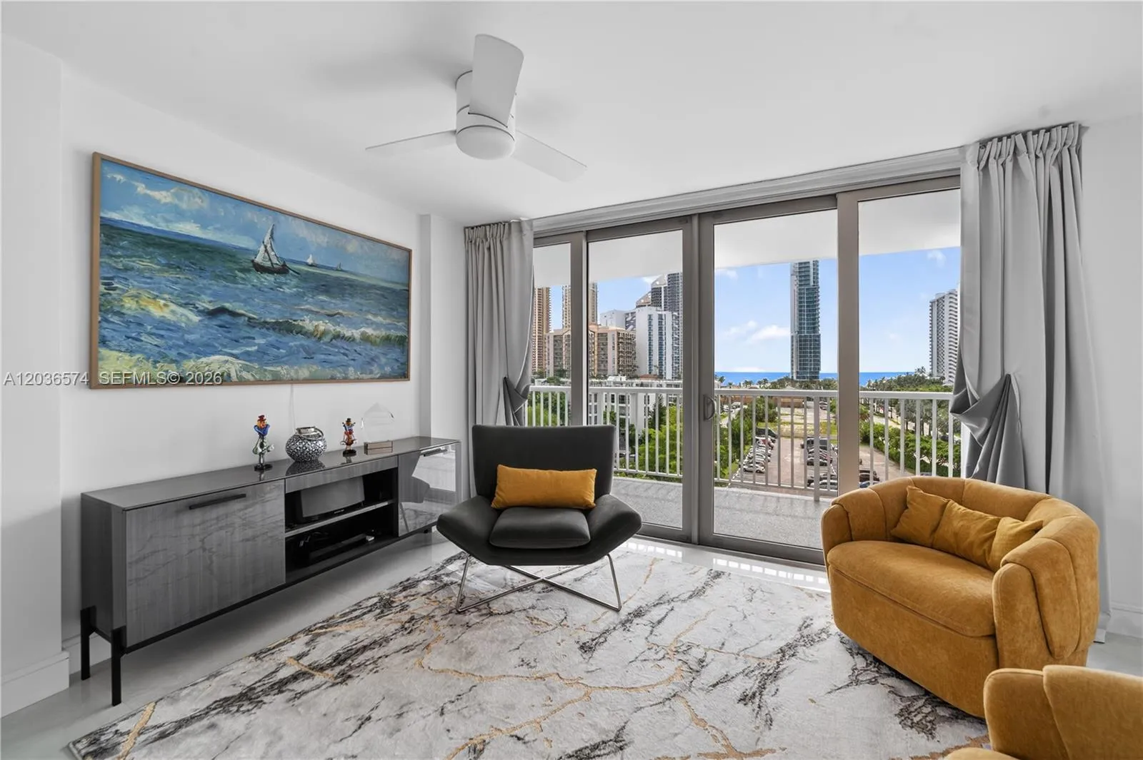 Foto de propiedad en 231 174th Street 818, Sunny Isles Beach, FL 33160 Sunny Isles Beach con MLS#