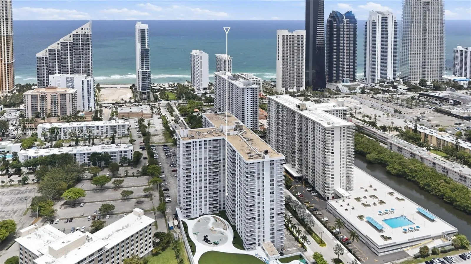Foto de propiedad en 231 174th Street 901, Sunny Isles Beach, FL 33160 Sunny Isles Beach con MLS#