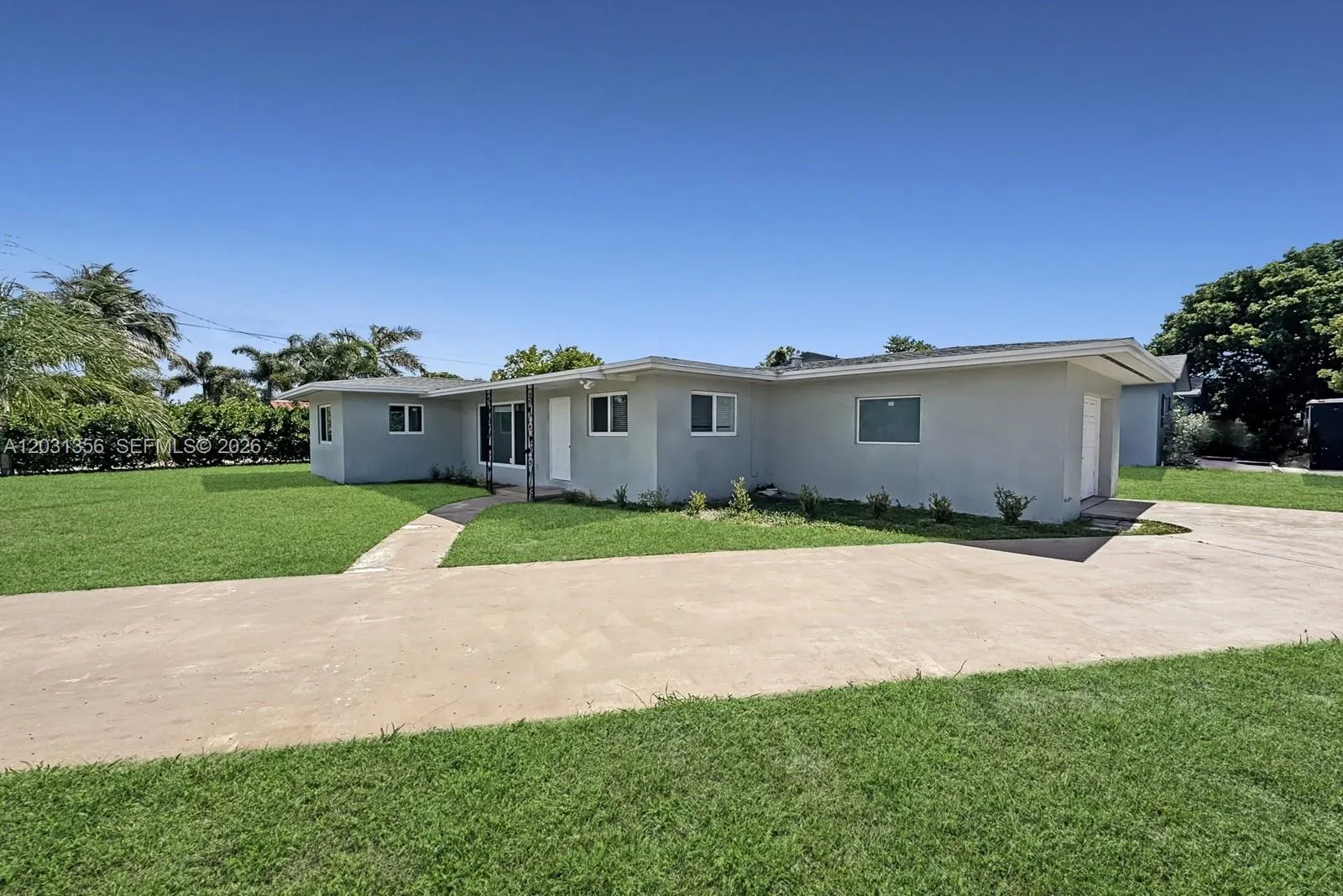 Foto de propiedad en 231 NE 16th Avenue, Pompano Beach, FL 33060 Pompano Beach con MLS# 