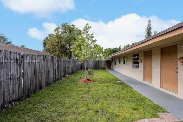 Foto de propiedad en 231 SW 8th Court, Pompano Beach, FL 33060 Pompano Beach con MLS# 