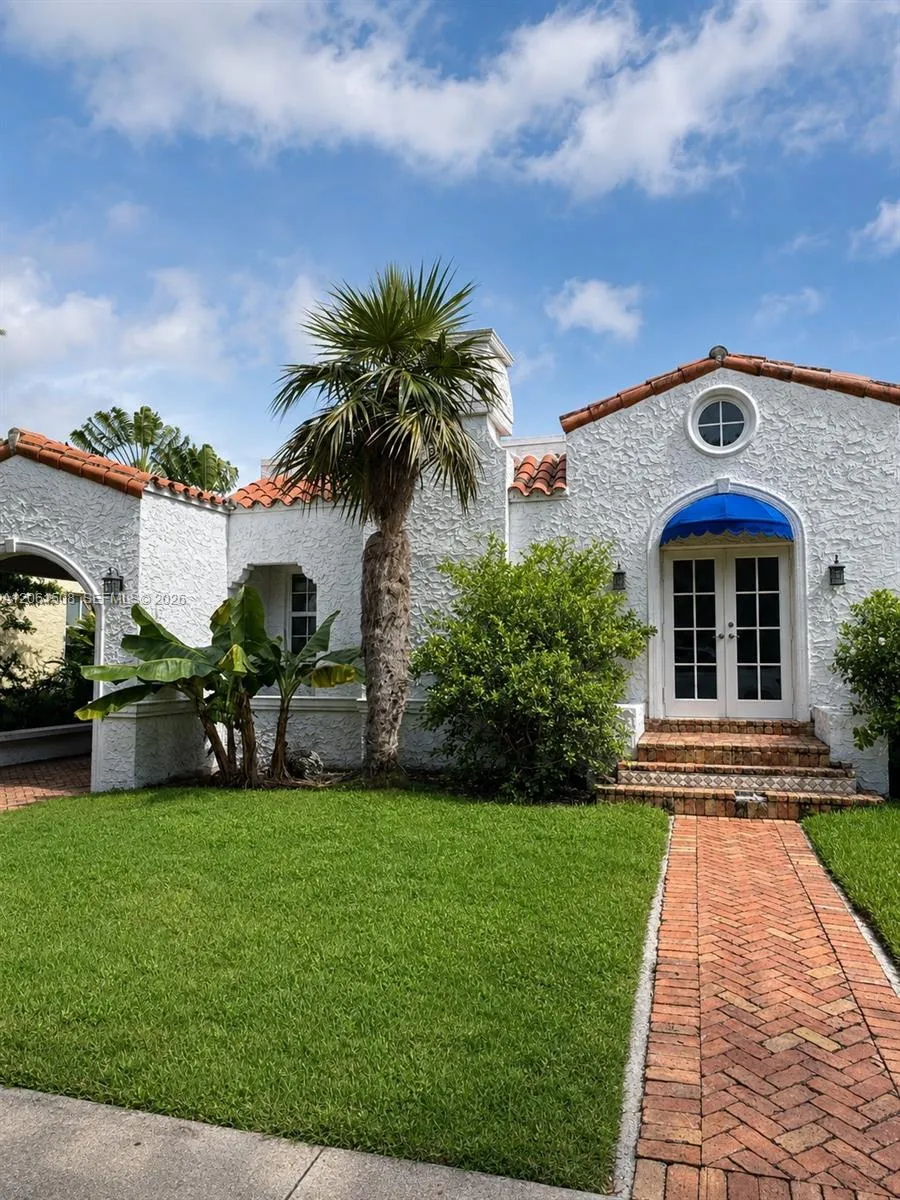 Foto de propiedad en 231 Viscaya Avenue, Coral Gables, FL 33134 Coral Gables con MLS# 