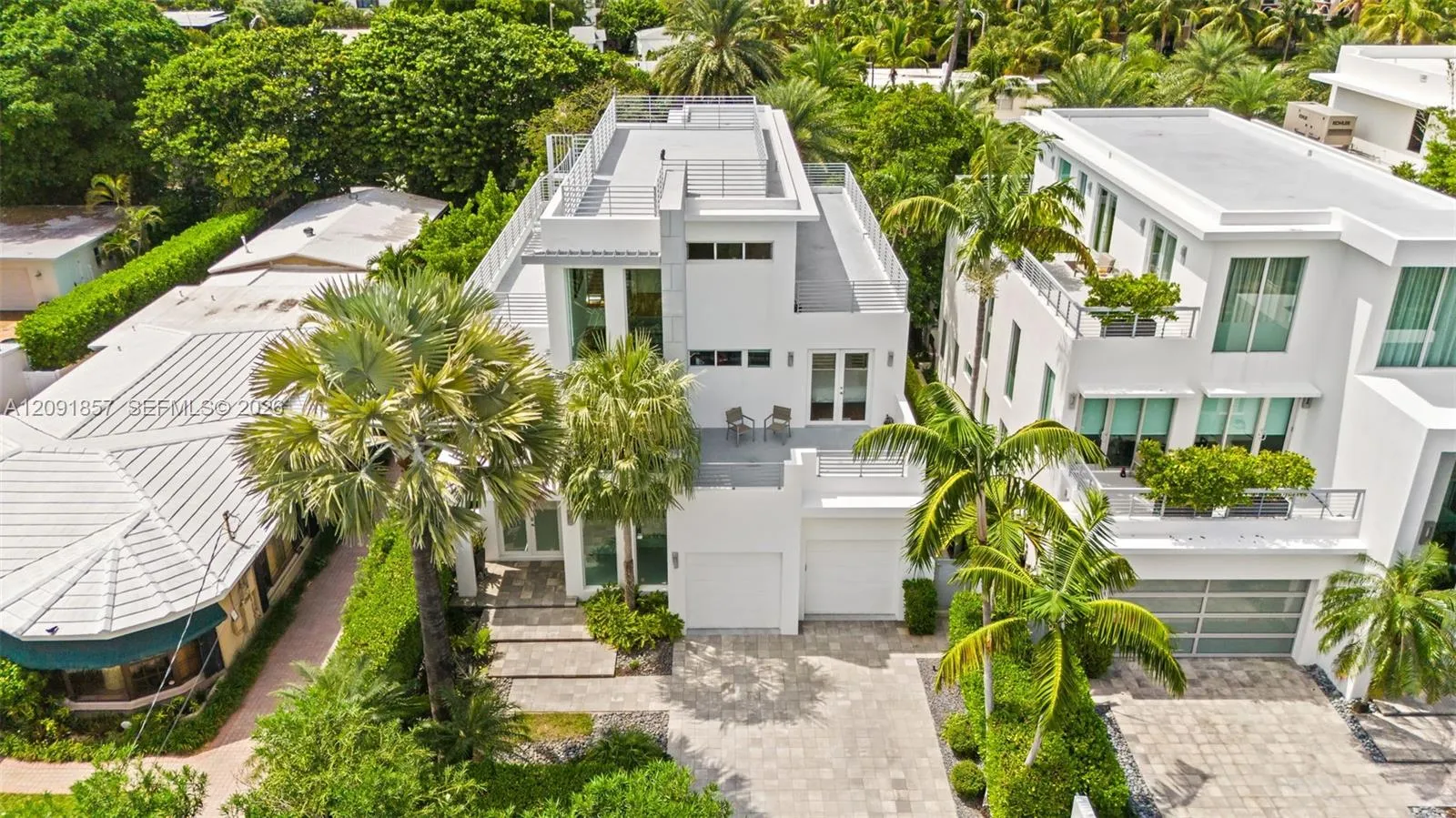 Foto de propiedad en 2317 N Atlantic Boulevard, Fort Lauderdale, FL 33305 Fort Lauderdale con MLS# 