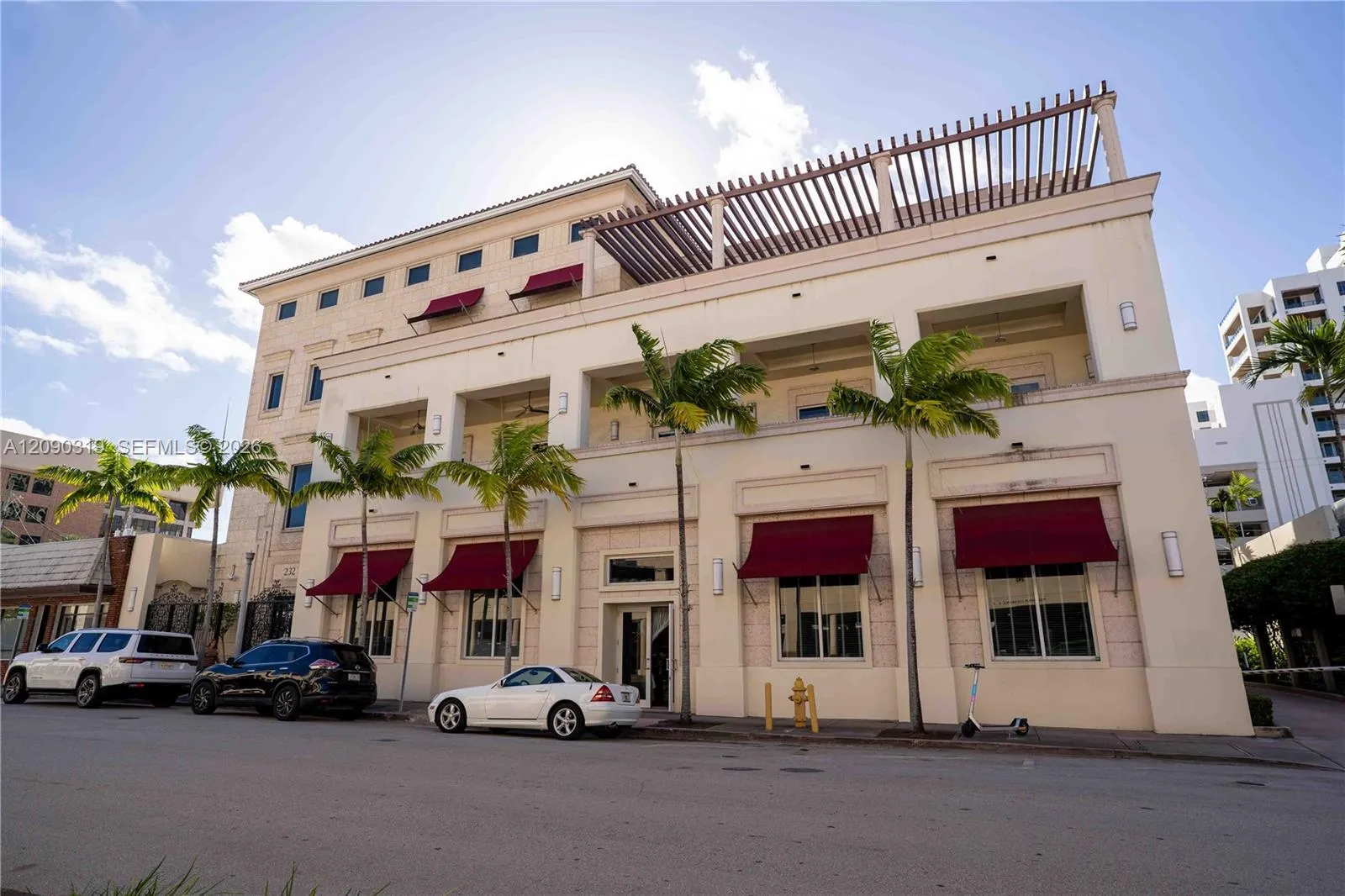 En Renta 232 Andalusia Avenue 3A, Coral Gables, FL 33134, Coral Gables, FL 33134