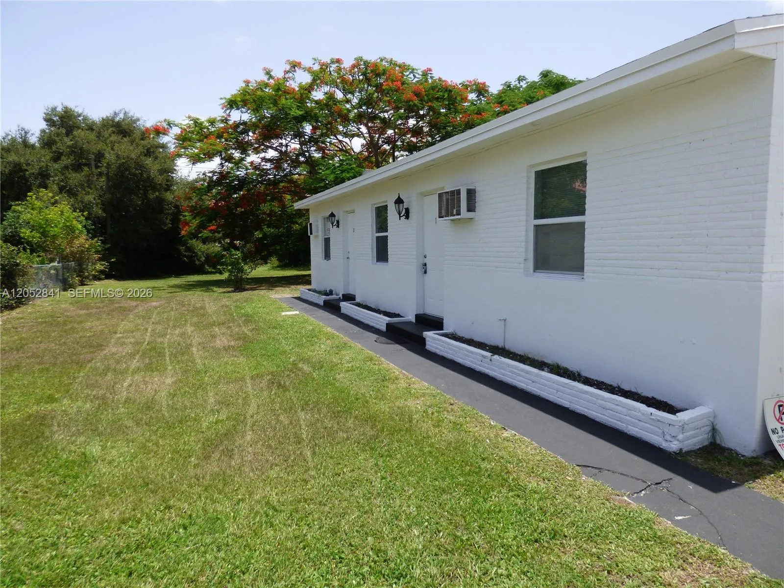 Foto de propiedad en 2322 Johnson Street 1, Hollywood, FL 33020 Hollywood con MLS# 