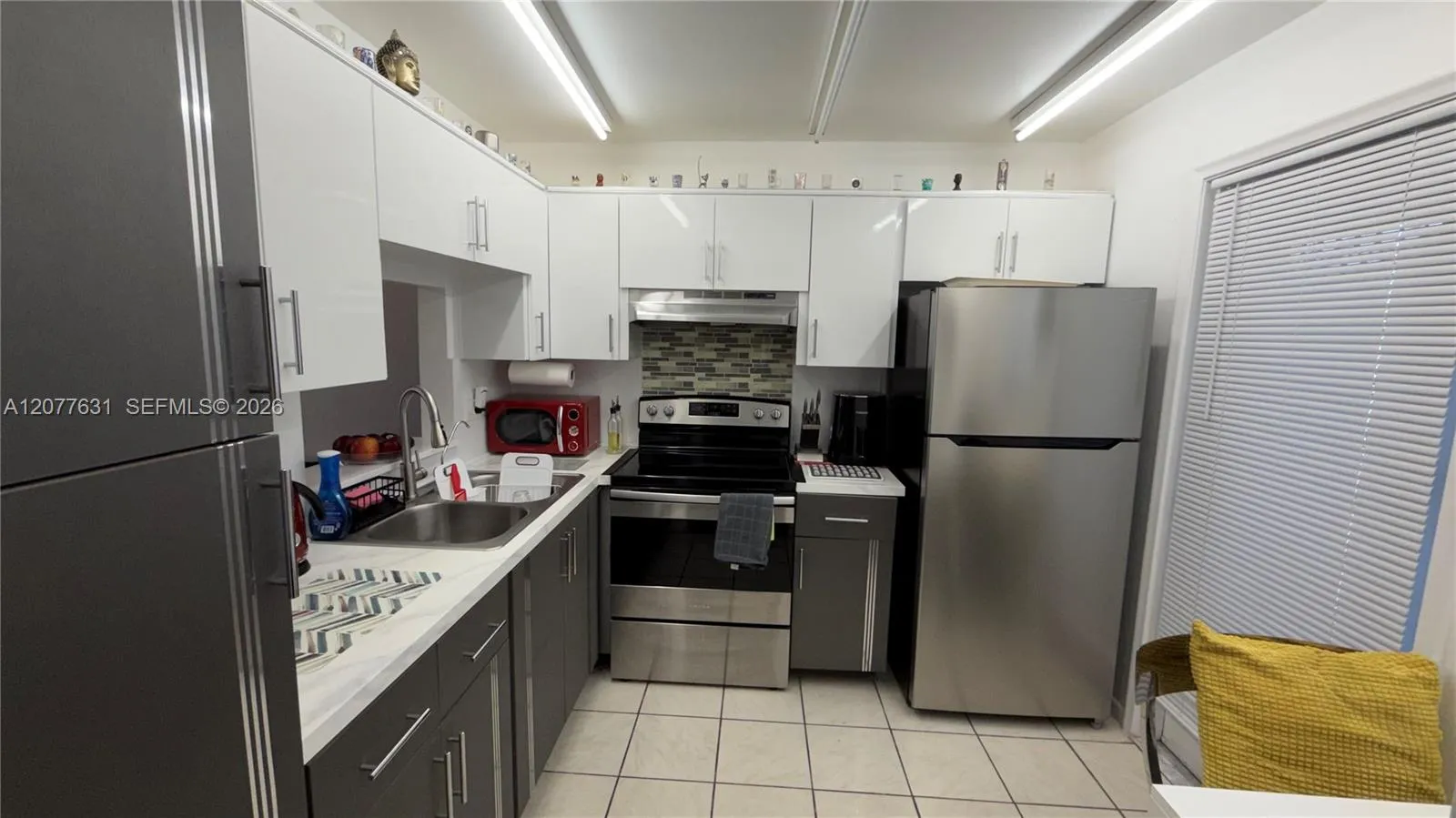 Foto de propiedad en 233 NE 14th Avenue 205, Hallandale Beach, FL 33009 Hallandale Beach con MLS# 