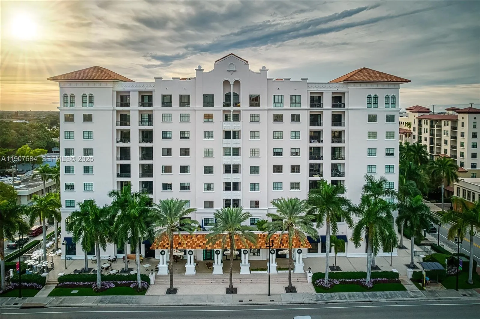 Foto de propiedad en 233 S Federal Highway 402, Boca Raton, FL 33432 Boca Raton con MLS#