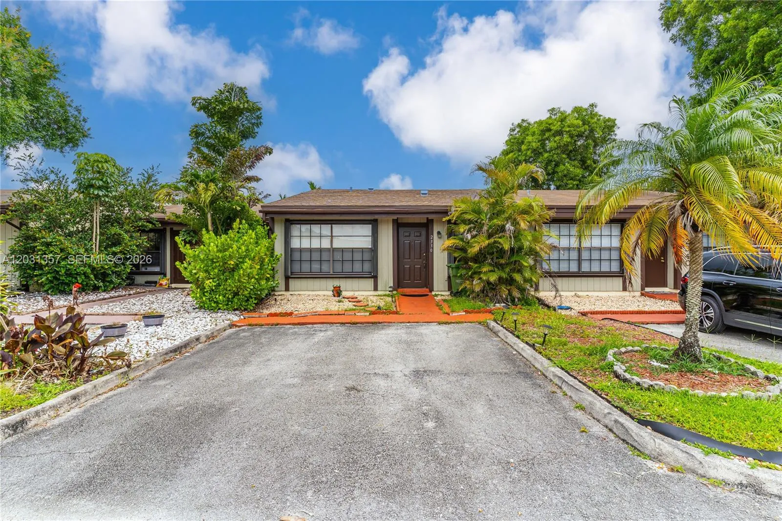 Vendido 2330 Plum Court, Pembroke Pines, FL 33026, Pembroke Pines, FL 33026