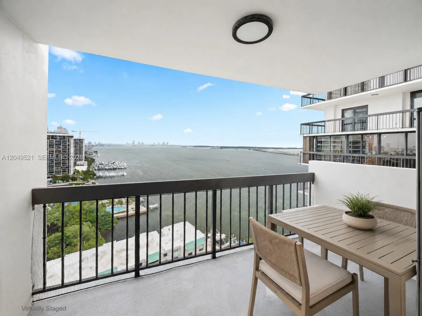 Foto de propiedad en 2333 Brickell Avenue 1909, Miami, FL 33129 Miami con MLS# 