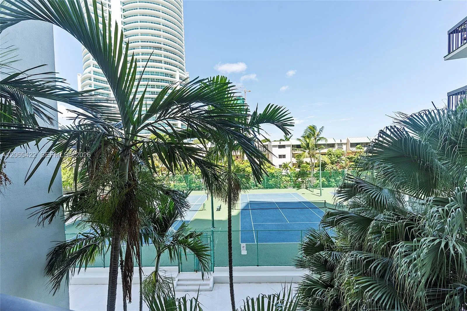 Foto de propiedad en 2333 Brickell Avenue 315, Miami, FL 33129 Miami con MLS# 
