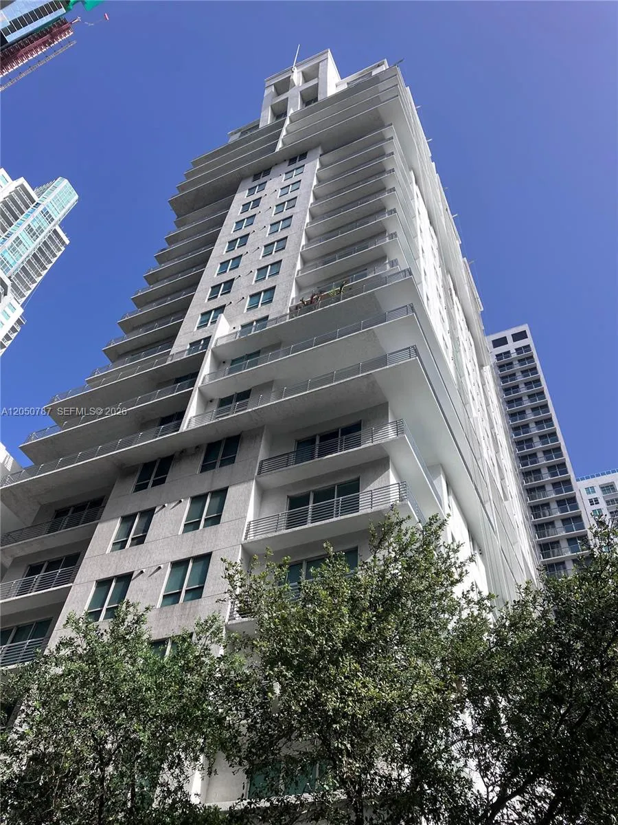Foto de propiedad en 234 NE 3rd Street UPH09, Miami, FL 33132 Miami con MLS# 