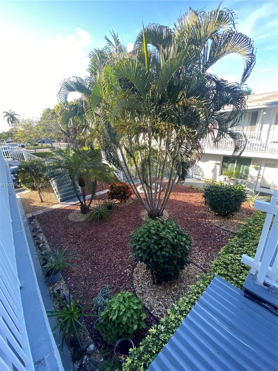 Foto de propiedad en 2344 NE 12th Street 7, Pompano Beach, FL 33062 Pompano Beach con MLS# 