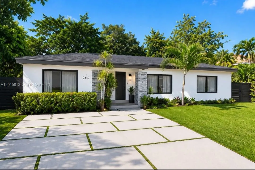En Venta 2349 NE 173rd Street, North Miami Beach, FL 33160, North Miami Beach, FL 33160