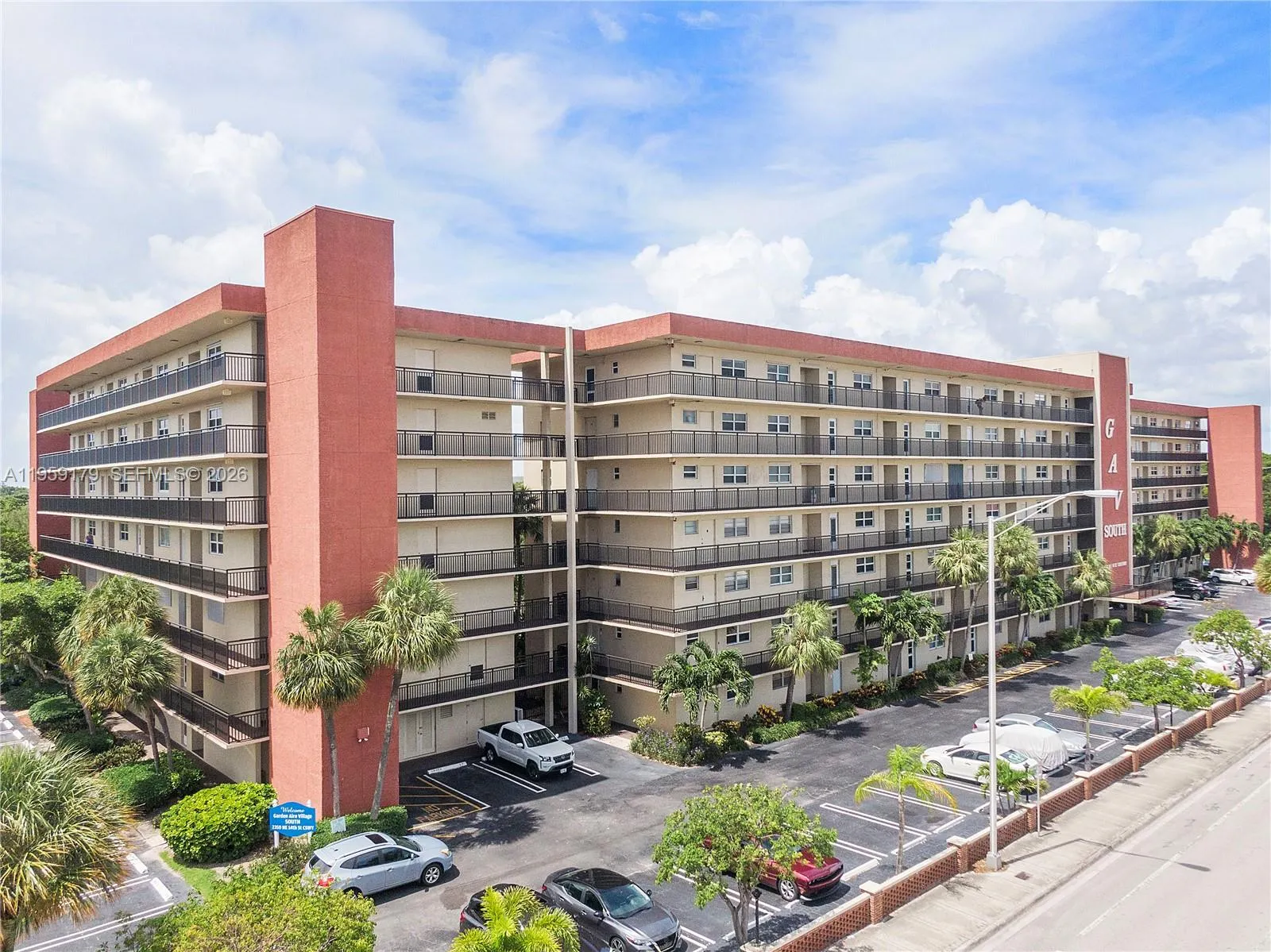 Foto de propiedad en 2350 NE 14th St Causeway 507, Pompano Beach, FL 33062 Pompano Beach con MLS#