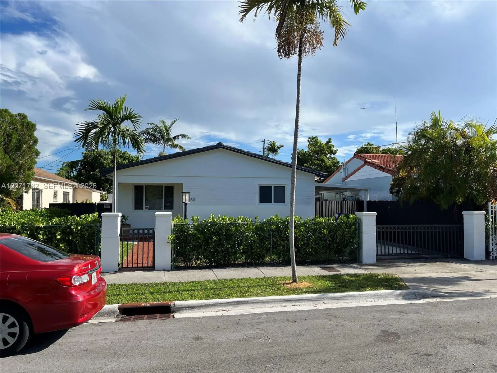 En Venta 2353 SW 4th Street, Miami, FL 33135, Miami, FL 33135
