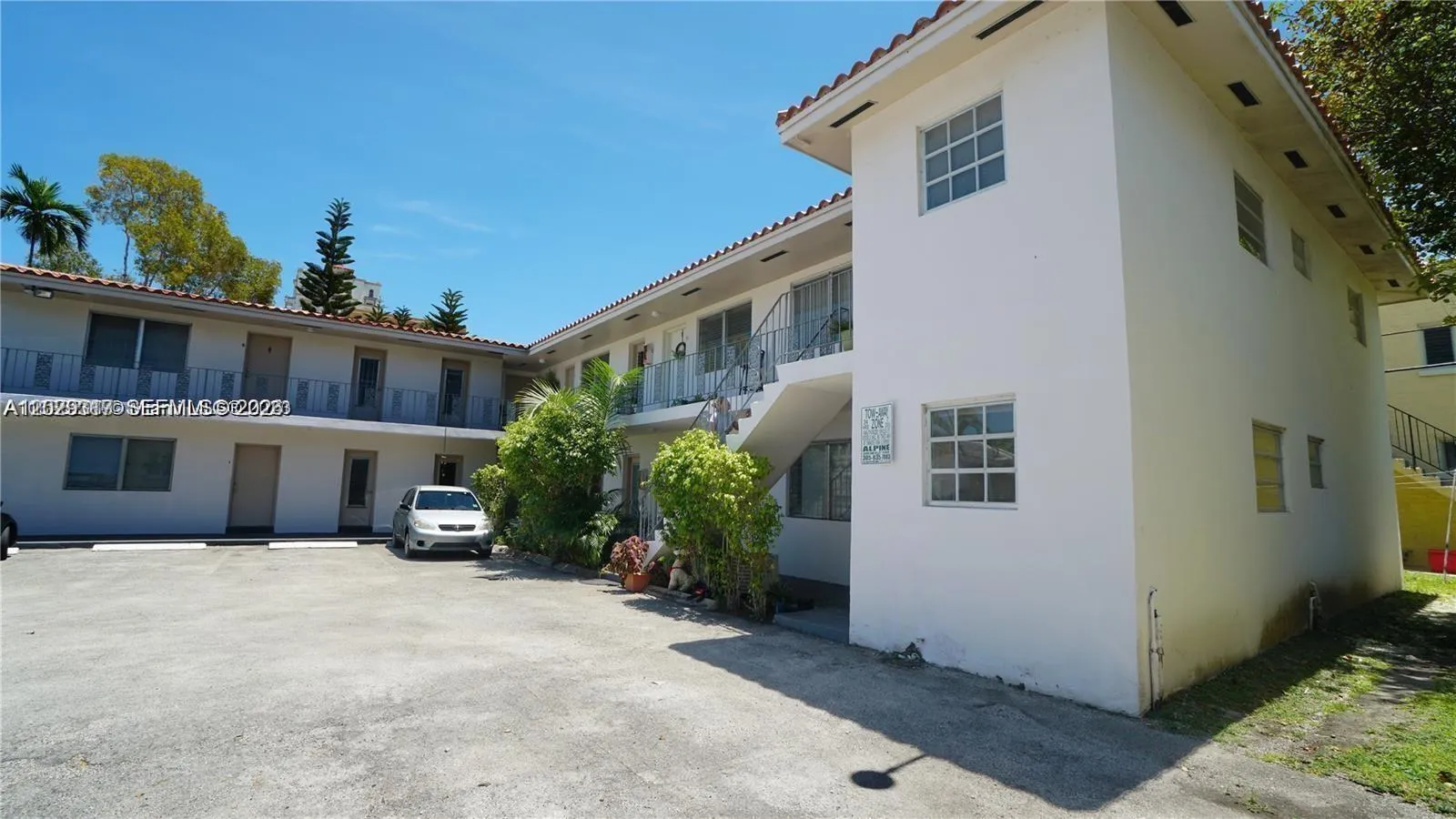 Foto de propiedad en 236 Madeira Avenue 6, Coral Gables, FL 33134 Coral Gables con MLS# 
