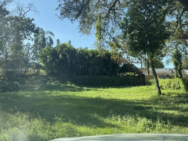 Foto de propiedad en 2361 SW 45th Street, Dania Beach, FL 33312 Dania Beach con MLS# 