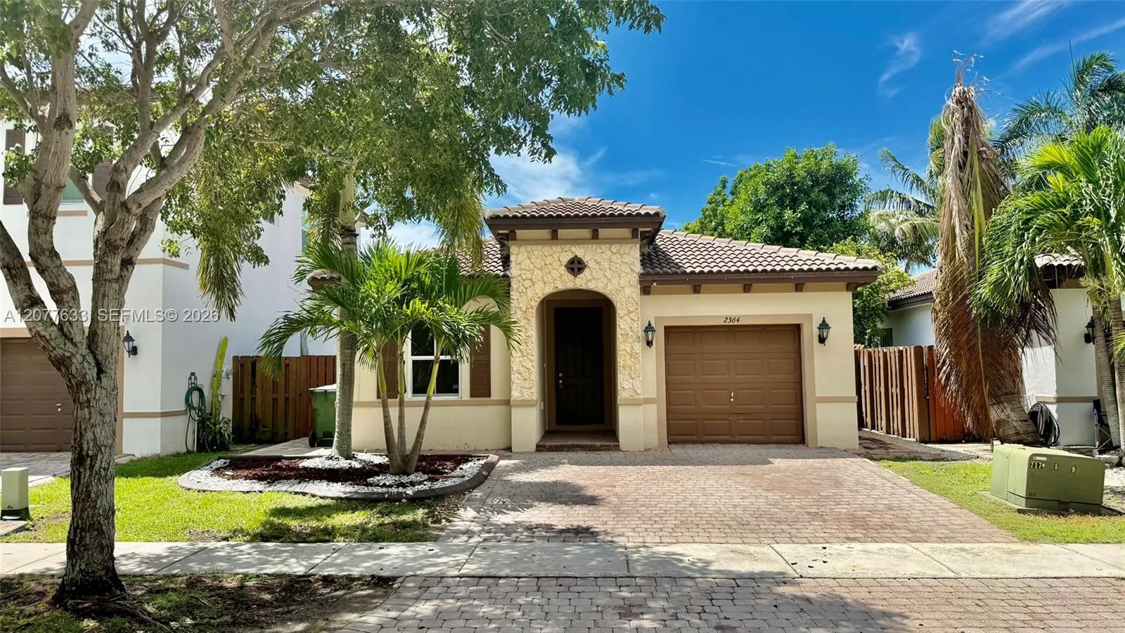 Foto de propiedad en 2364 NE 4th Street 2364, Homestead, FL 33033 Homestead con MLS# 