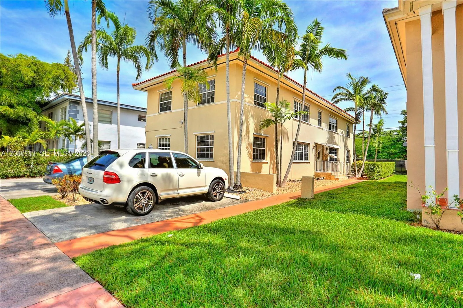 En Renta 237 Madeira Avenue 4, Coral Gables, FL 33134, Coral Gables, FL 33134