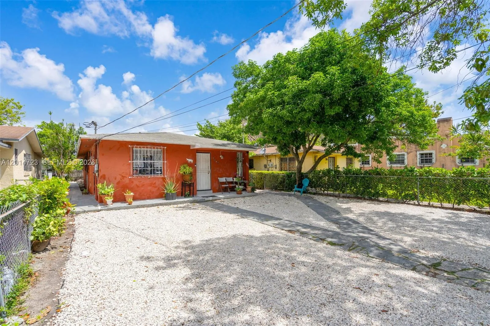 Vendido 2385 NW 32nd Street, Miami, FL 33142, Miami, FL 33142