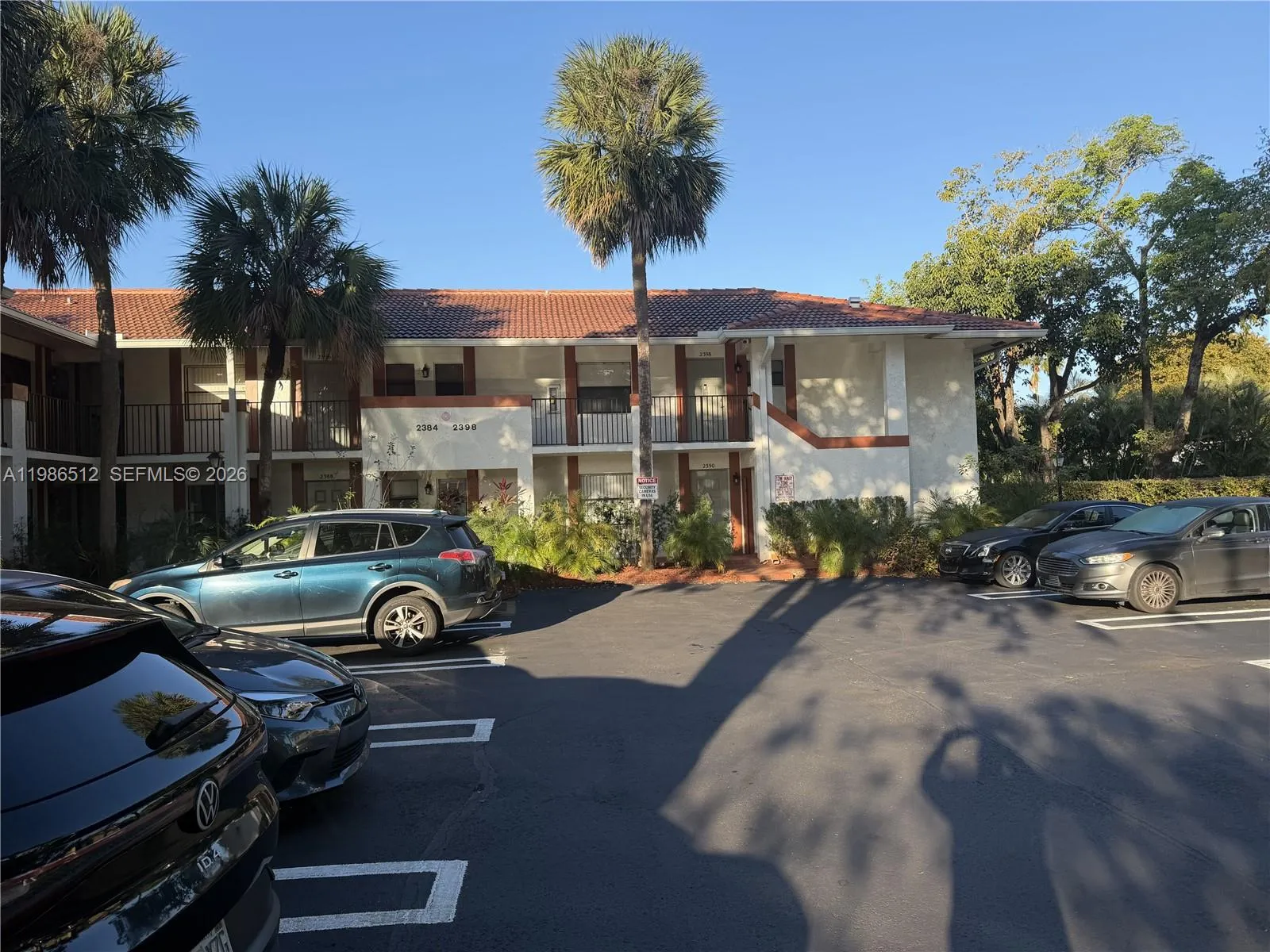 Foto de propiedad en 2388 Coral Springs Drive 2388, Coral Springs, FL 33065 Coral Springs con MLS# 