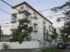 En Renta 2389 NW 26th Street 2B, Miami, FL 33142, Miami, FL 33142