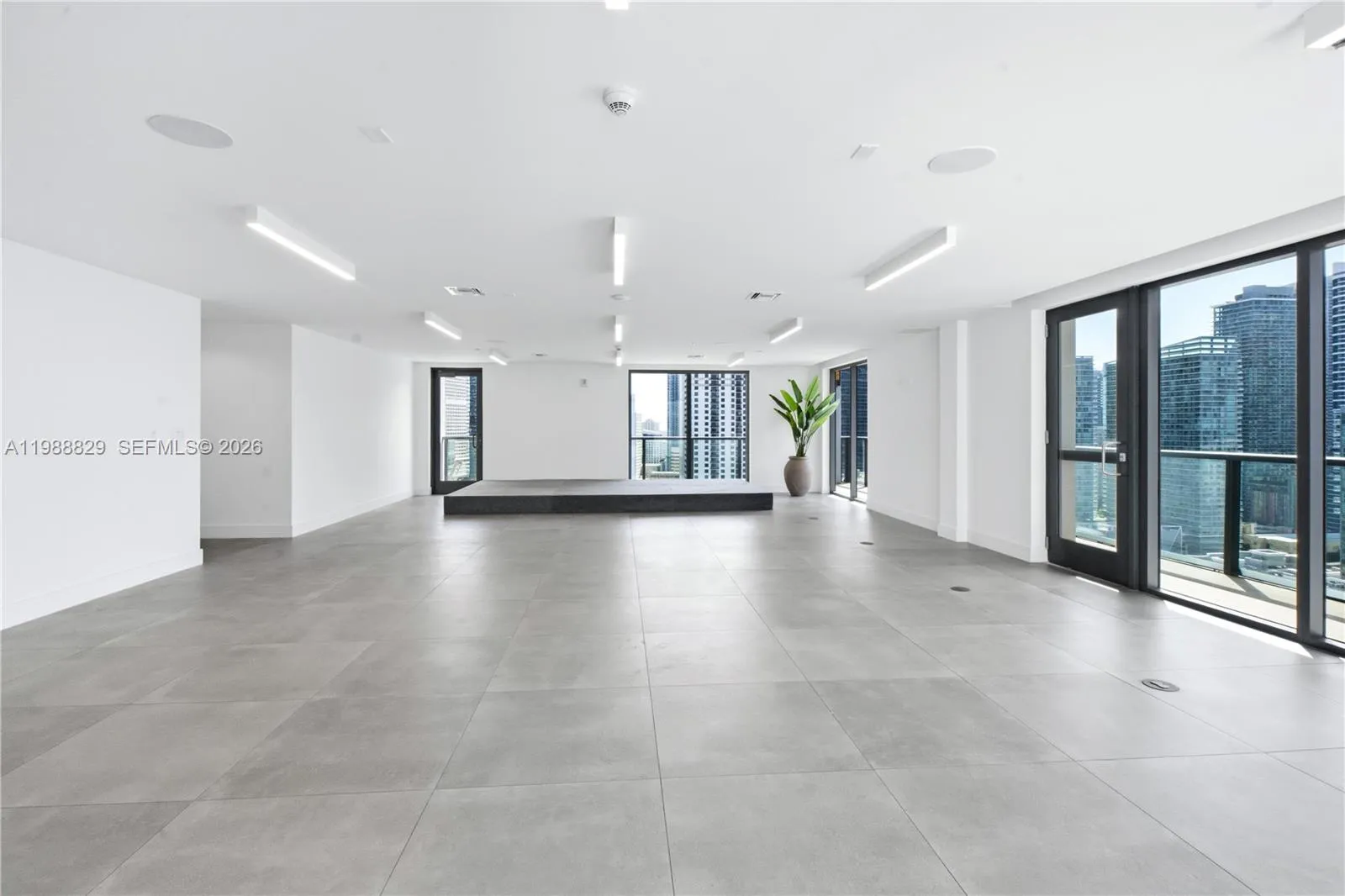 En Venta 239 SW 9th Street 2401, Miami, FL 33130, Miami, FL 33130