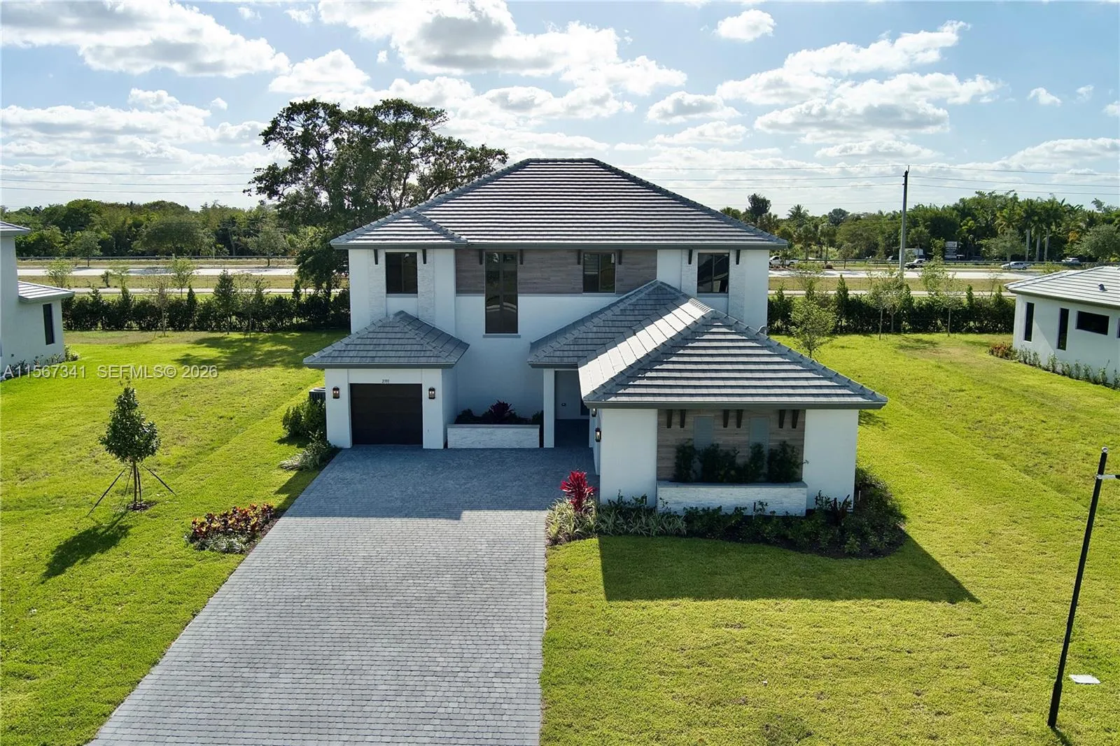 Foto de propiedad en 2391 SW 123rd Terrace, Davie, FL 33325 Davie con MLS# 