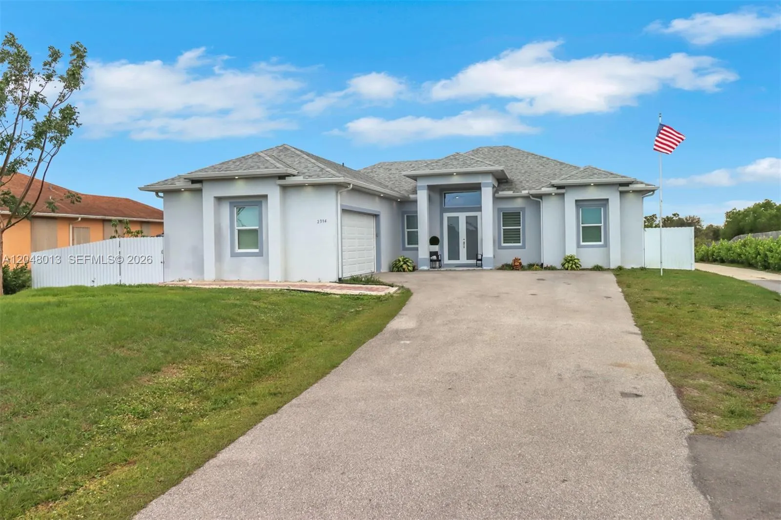 En Venta 2394 45th Avenue NE, Naples, FL 34120, Naples, FL 34120