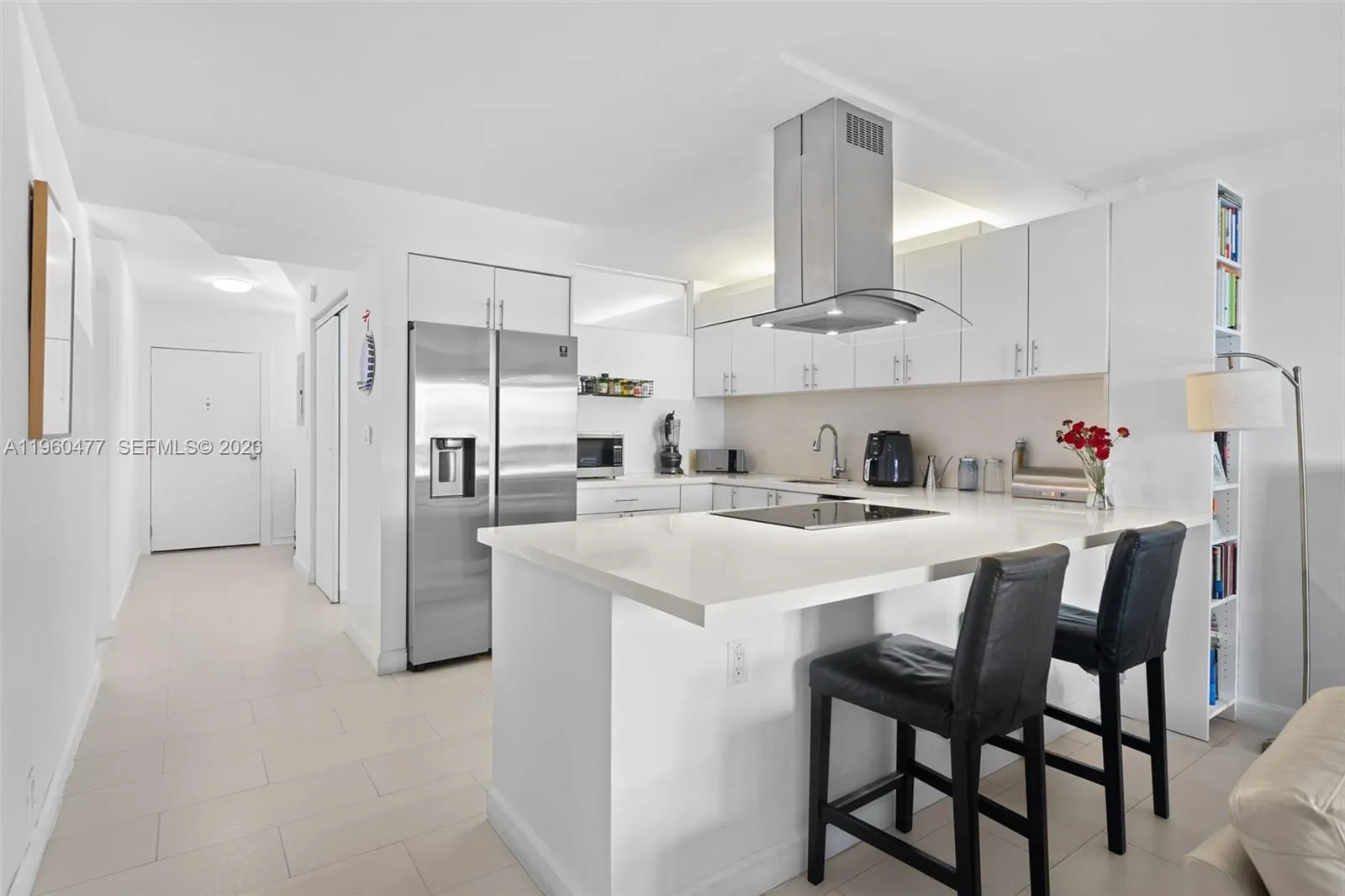 Foto de propiedad en 240 Galen Drive 109, Key Biscayne, FL 33149 Key Biscayne con MLS# 