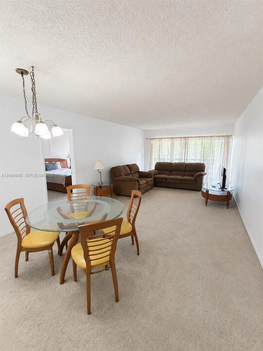 En Renta 240 Lakeview Drive 212, Weston, FL 33326, Weston, FL 33326