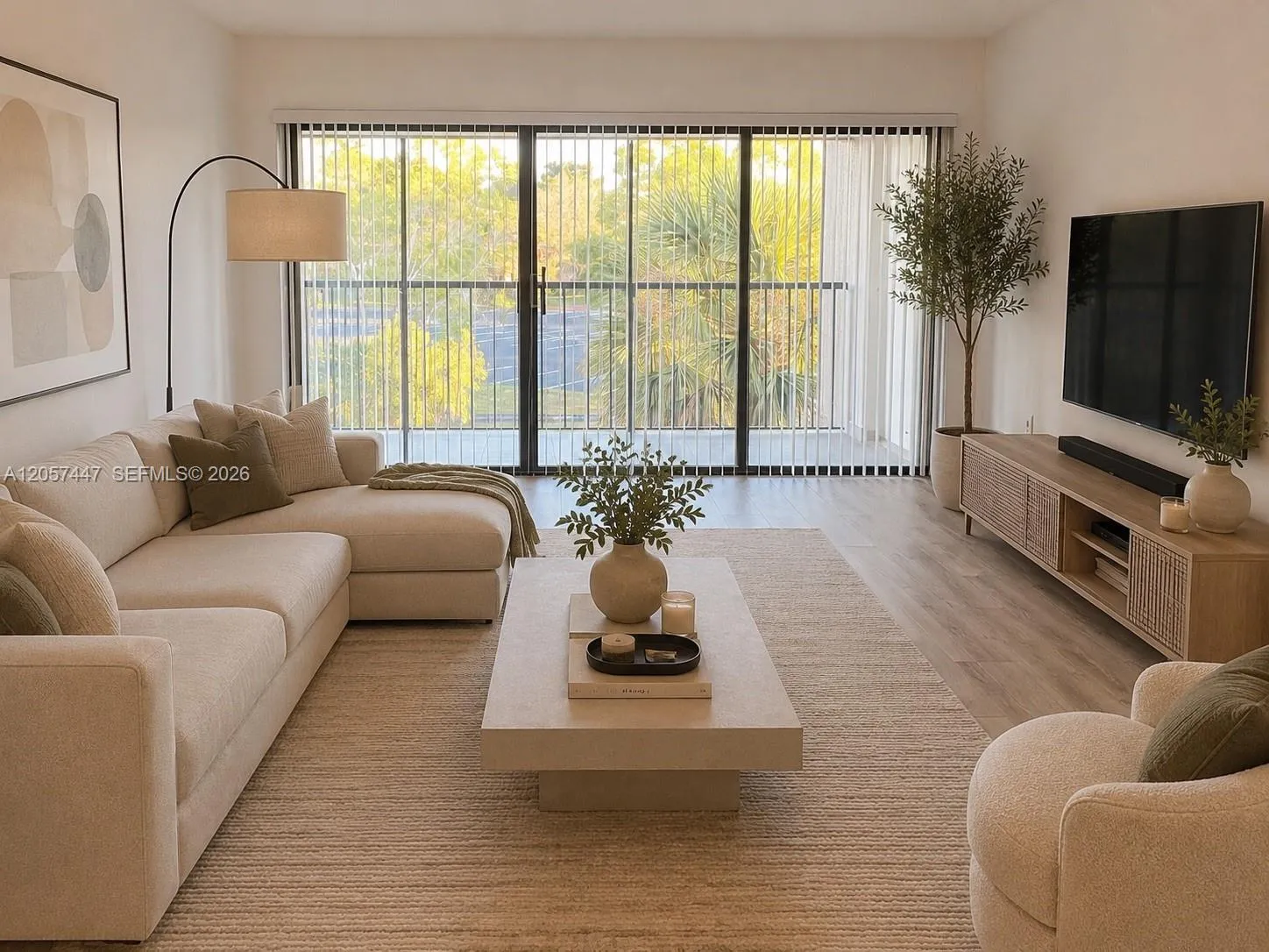 Foto de propiedad en 240 Lakeview Drive 303, Weston, FL 33326 Weston con MLS# 