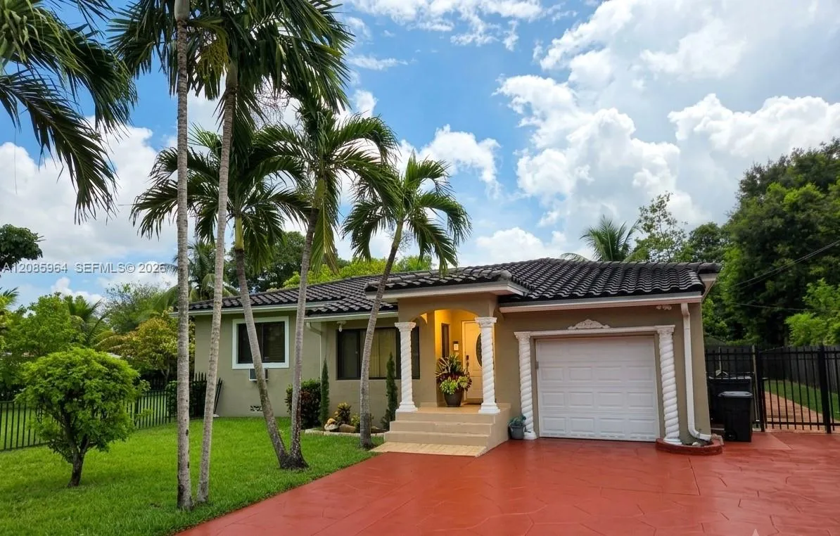 En Renta 240 NE 152nd Street N/A, Miami, FL 33162, Miami, FL 33162