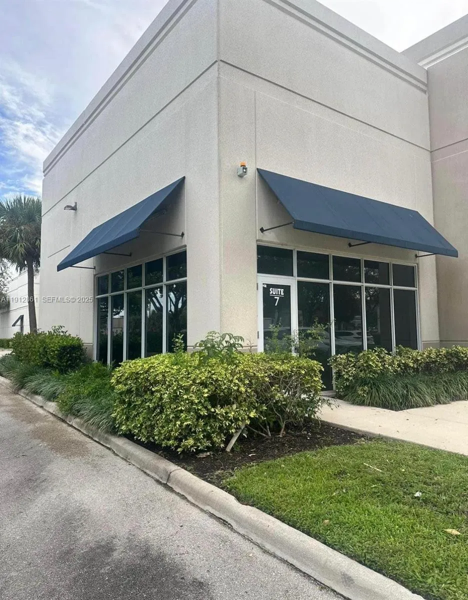 Vendido 2400 NW 36th Street C7, Pompano Beach, FL 33073, Pompano Beach, FL 33073