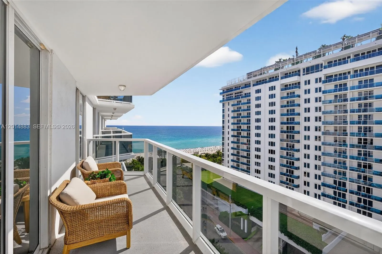 Foto de propiedad en 2401 Collins Avenue 1406, Miami Beach, FL 33140 Miami Beach con MLS# 