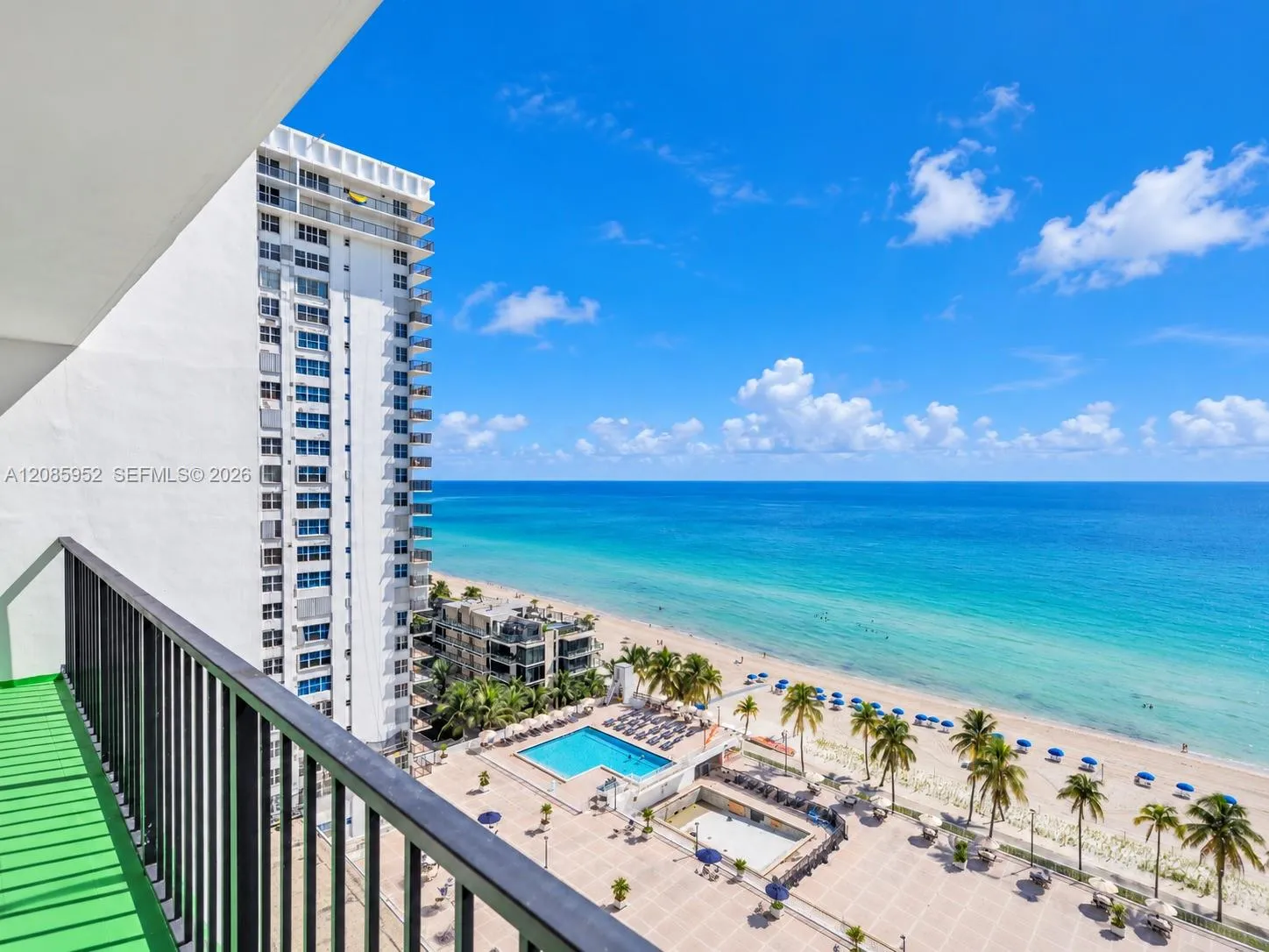 Foto de propiedad en 2401 S Ocean Drive 1702, Hollywood, FL 33019 Hollywood con MLS#