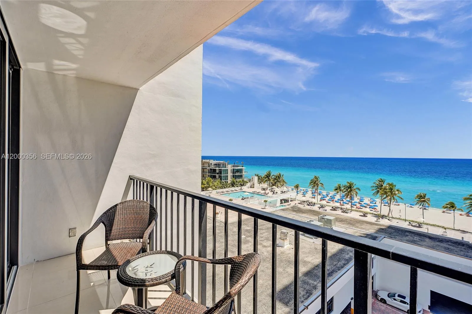 Foto de propiedad en 2401 S Ocean Drive 802 (Available now), Hollywood, FL 33019 Hollywood con MLS#