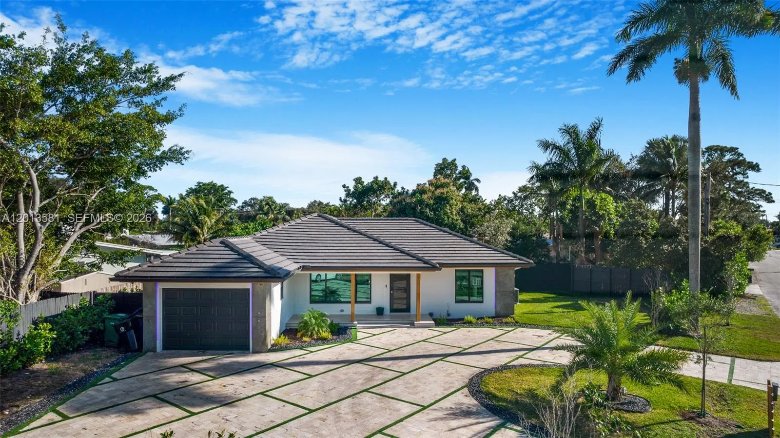 Foto de propiedad en 2406 Gulfstream Lane, Fort Lauderdale, FL 33312 Fort Lauderdale con MLS# 
